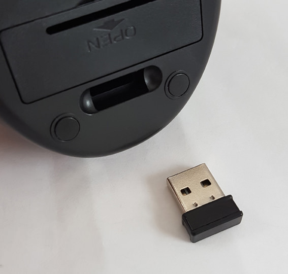 Ergonomic wireless mouse m714BW USB dongle